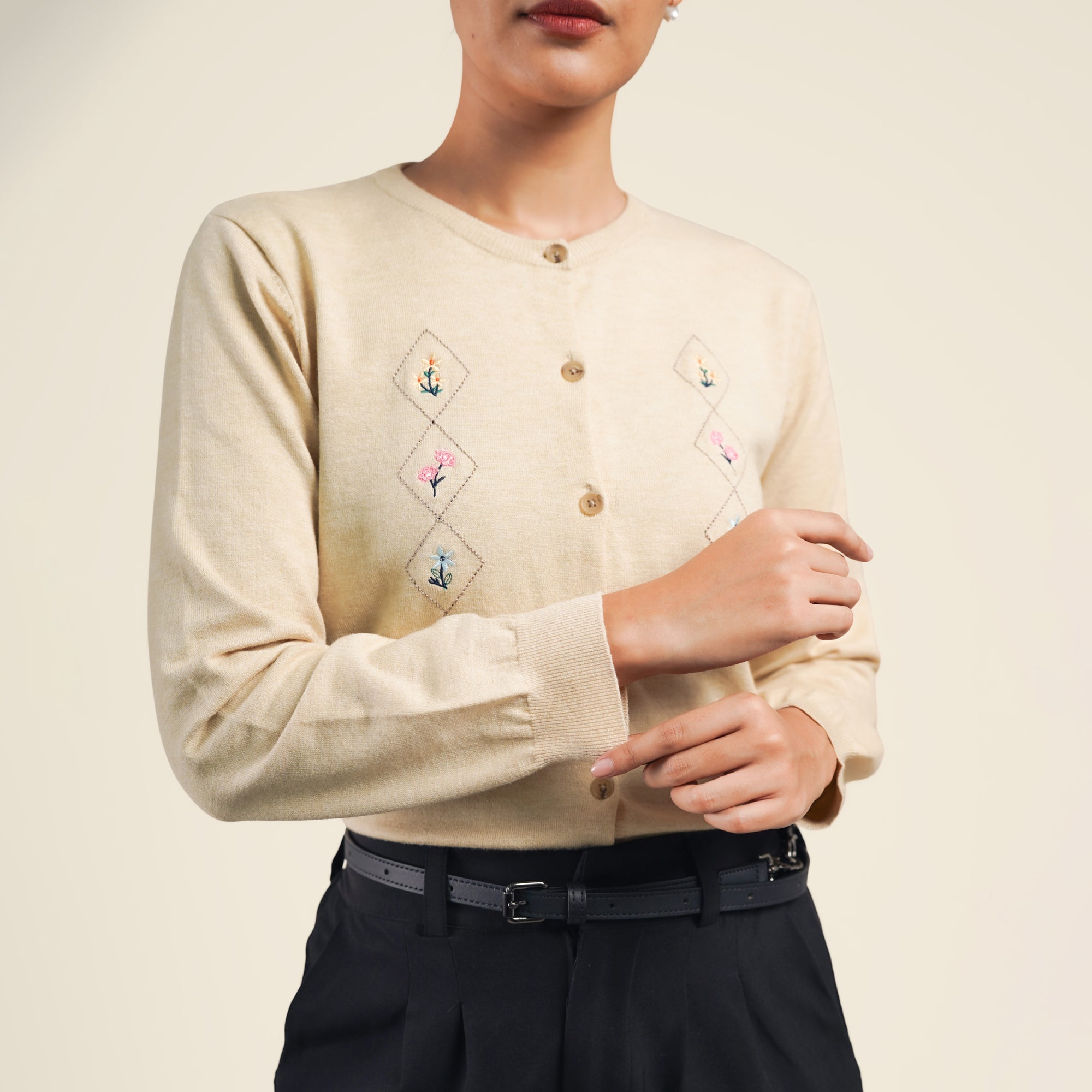 Nalure Cyrene Cardigan Wanita | Cardigan Rajut | Long Sleeve Crewneck Bunga