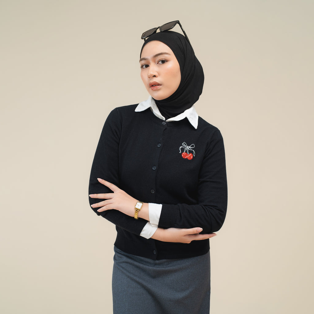 Nalure Cherry Cardigan | Cardigan Rajut | Long Sleeve Crewneck